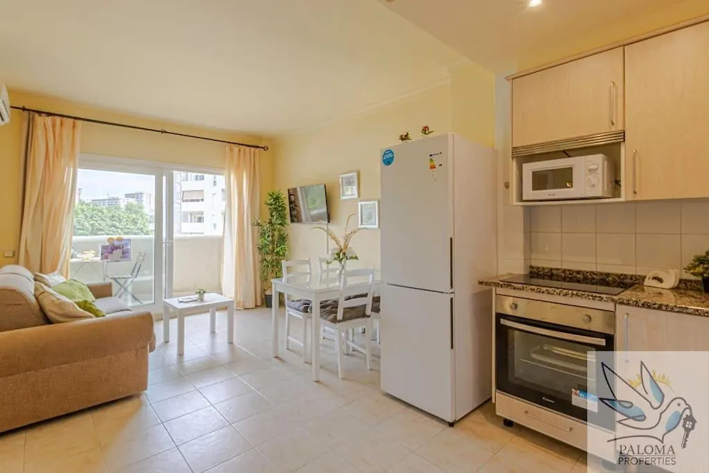 Cozy Apartment In Benal Beach Benalmádena