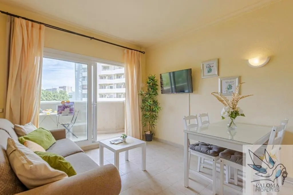 Cozy Apartment In Benal Beach Benalmádena
